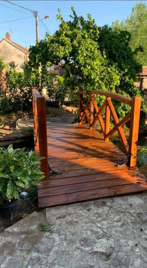 Le Moulin De Cutesson O Dela Du M Bed & Breakfast Villenauxe Ngoại thất bức ảnh